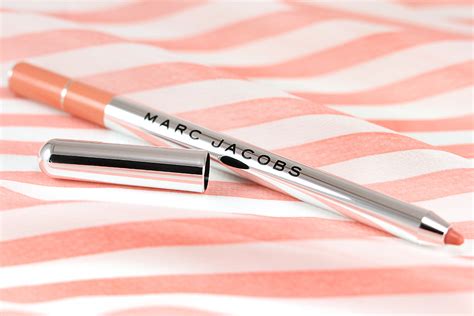 Review: Marc Jacobs (P)OUTLINER Longwear Lip Pencil .